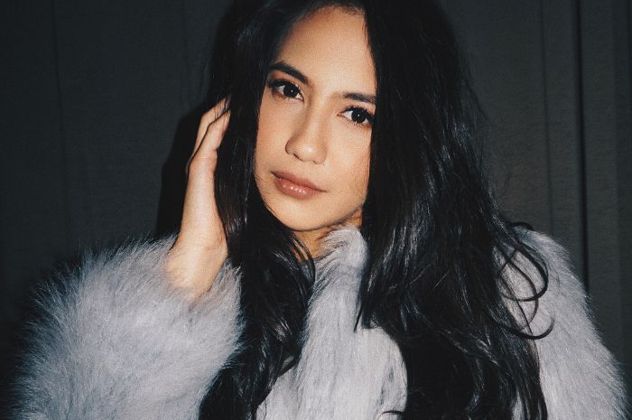 Tegaskan Tak Punya Pacar, Pevita Pearce: Masa Saya Harus Buka Kamus
