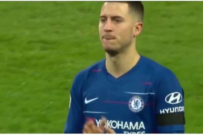 Eden Hazard hampir menangis setelah Chelsea kalah telak 0-6 dari Manchester City dalam laga pekan ke-26 Liga Inggris, Minggu (10/2/2019).