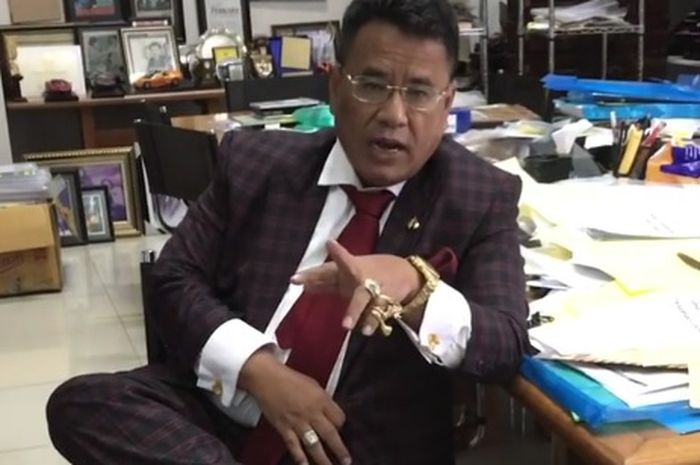 Sambil Menangis, Hotman Paris Ceritakan Penyesalan Terbesarnya Terhadap Sang Ibu