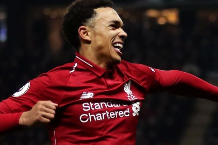 Trent Alexander-Arnold mendapat saran dari mantan pemain timnas Brasil, Cafu, agar sukses menjadi seorang pemain sepak bola di usia muda.