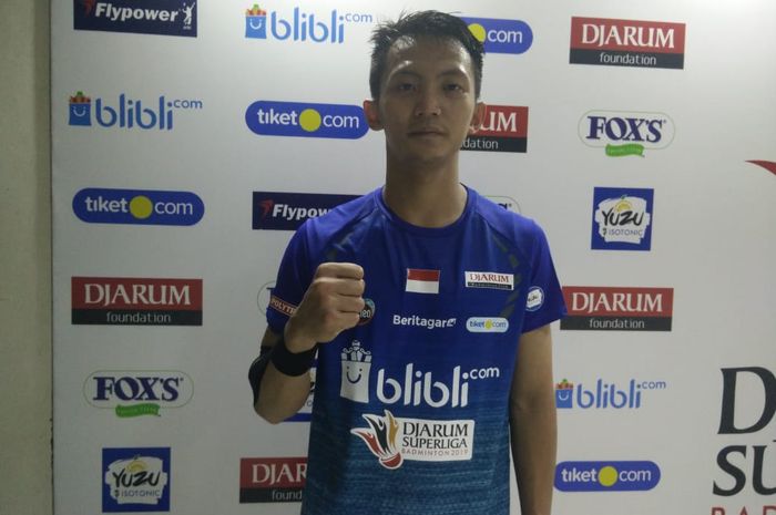 Pebulu tangkis tunggal putra PB Djarum, Ihsan Maulana Mustofa berpose setelah menjalani pertandingan Djarum Superliga Badminton 2019 di GOR Sabuga, Bandung, Rabu (20/2/2019).