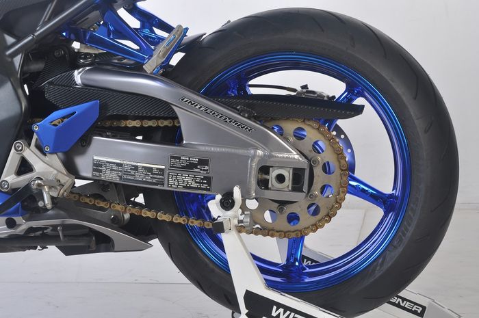 Honda CBR250RR Mau Pakai Pelek dan Ban Lebar? Ini Obat 