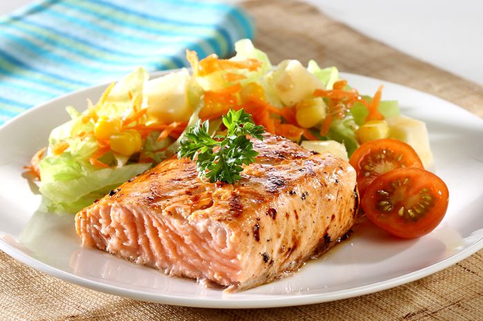 Resep Grill Salmon With Salad Mudah Menu Sarapan Sehat Yang