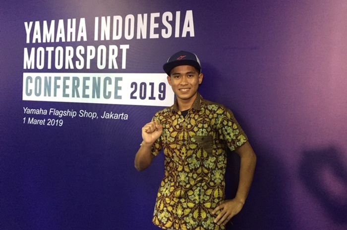 Pembalap tim Yamaha Indonesia, Galang Hendra Pratama, hadir pada peluncuran tim balap Yamaha untuk musim kompetisi 2019 di Jakarta, Jumat (1/3/2019)