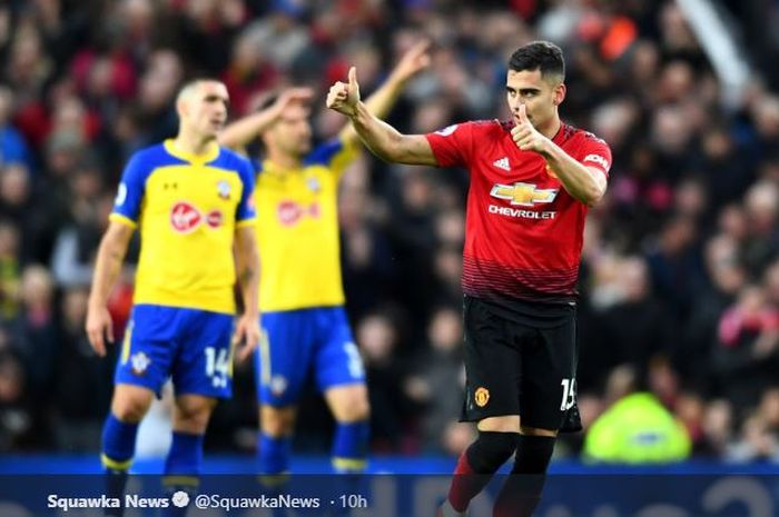 Gelandang Manchester United, Andreas Pereira, beraksi dalam gameweek ke-29 Liga Inggris melawan Southampton di Stadion Old Trafford, 2 Maret 2019.