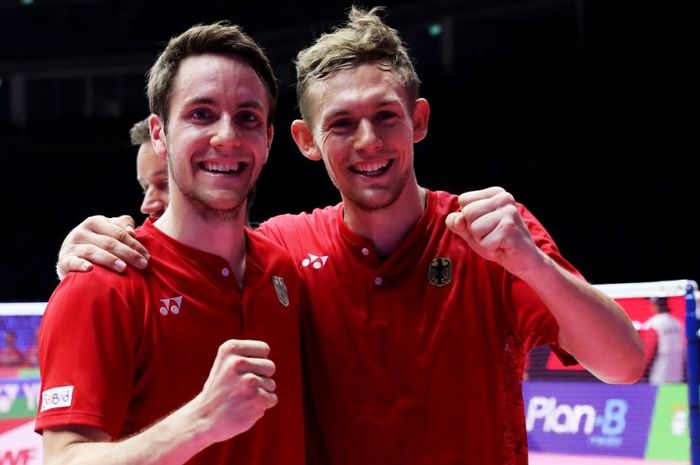 Pasangan ganda putra Jerman,  Mark Lamsfuss (kiri) dan Marvin Seidel.