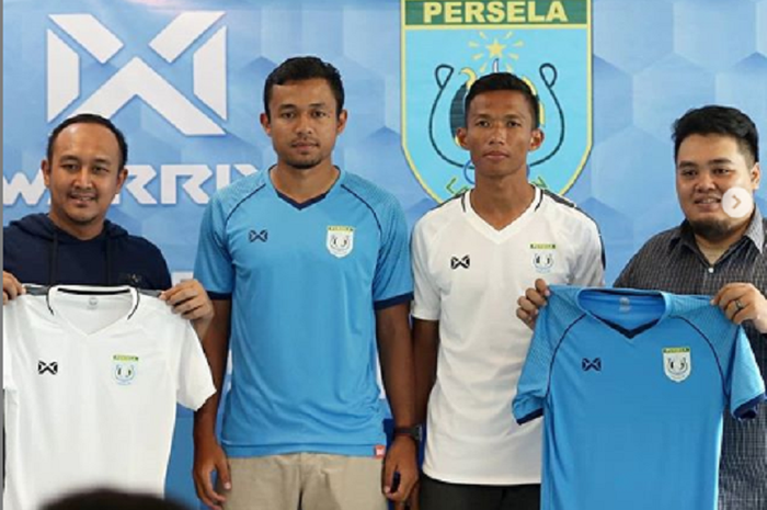 Persela Lamongan merilis jersey baru keluaran apparel asal Thailand, Warrix, untuk laga pra-musim 2019.