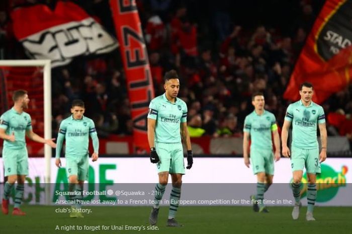 Para pemain Arsenal tertunduk lesu setelah kalah 1-3 dari Rennes dalam laga leg I babak 16 besar Liga Europa, Kamis (7/3/2019) di Roazhon Park.