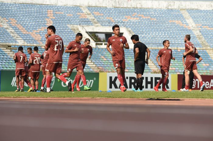 Official training Persija Jakarta di Stadion Thuwunna, Yangon, Senin (11/3/2019).