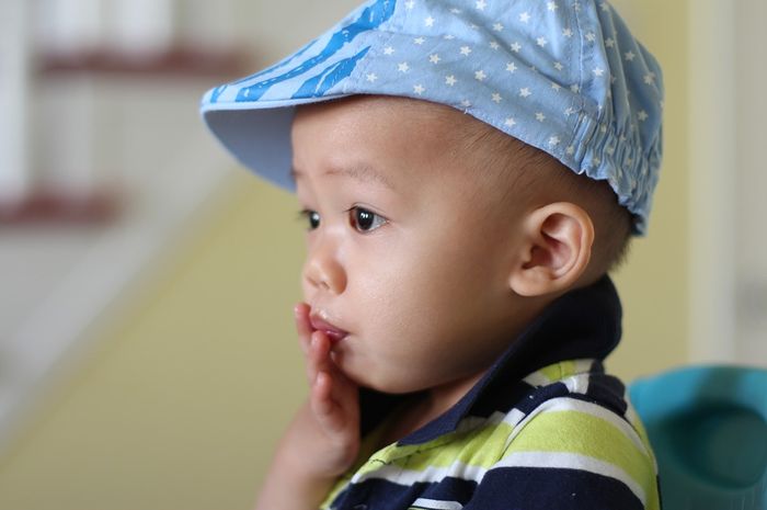 5 Cara Mengatasi Lidah yang Melepuh Karena Mengonsumsi Makanan Panas Bobo