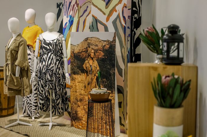 Kece \u0026 Chic! Ini Koleksi Terbaru dari H\u0026M Studio Spring/Summer 2019! -  Semua Halaman - CewekBanget