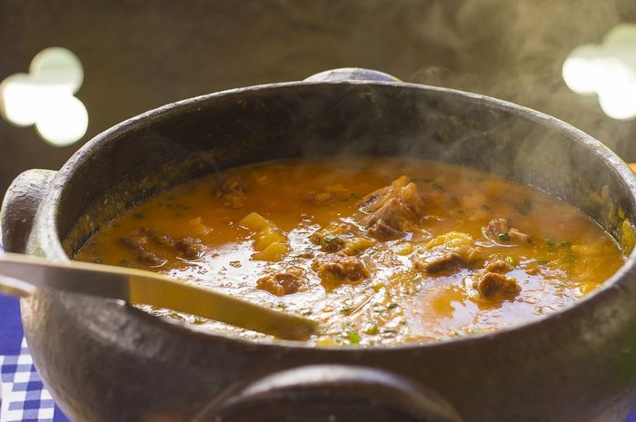 Apakah Meniup Makanan Panas Benarbenar Membuat Panasnya Berkurang? Bobo