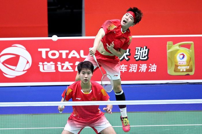 Pasangan ganda putri China, Du Yue/Li Yinhui,  berhasil antarkan CHina keluar sebagai juara Kejuaraan Beregu Campuran Asia (Tong Yun Kai Cup) 2019.