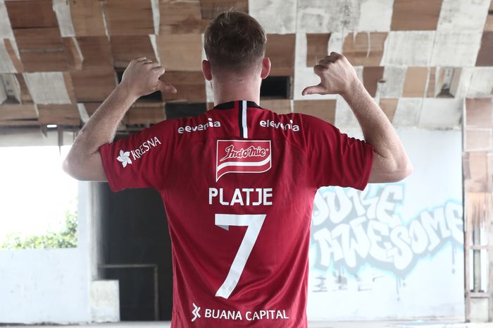 Striker Bali United, Melvin Platje, mengganti nomor punggung pada musim 2019.