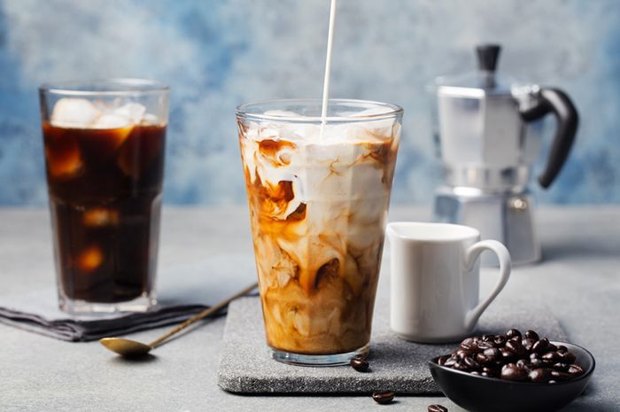 Antara Minum Kopi Panas dan Kopi Dingin, Mana yang Lebih Baik