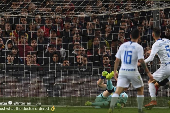 Pemain Inter Milan, Roberto Gagliardini, mencetak gol pada pertandingan melawan Genoa pada pekan ke-30 Liga Italia di Stadion Luigi Ferraris, 3 April 2019.