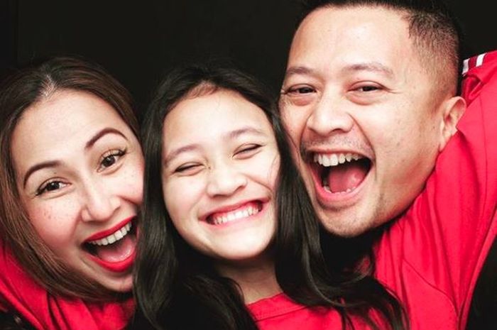 Sempat Diisukan Jadi Orang Ketiga, Intip Keakraban Deswita Maharani