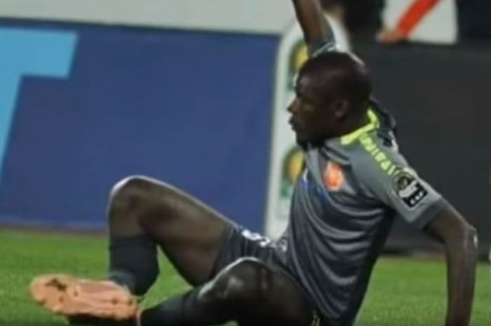 Kiper Horoya AC, Khadim N'Diaye, menderita patah kaki kanan saat tampil di Liga Champions Afrika.
