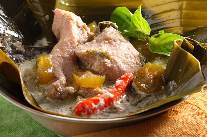 Clean-tasting, flavorful garang asem recipe is an ultimate cold weather comfort food.