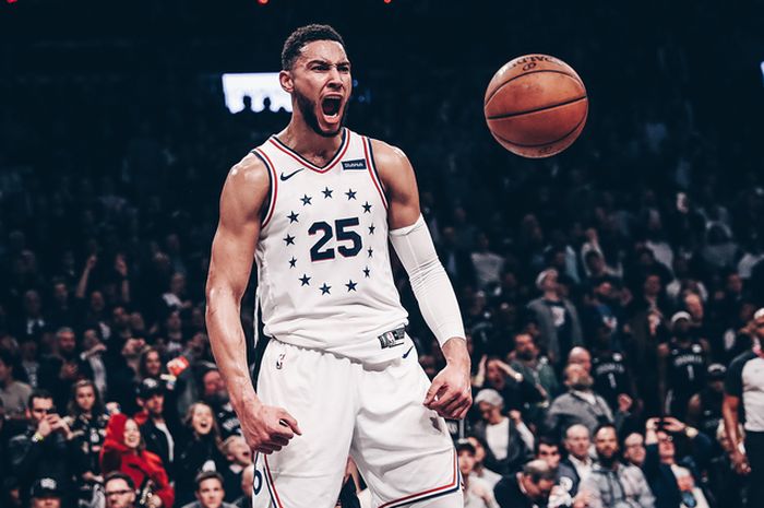 Ben Simmons (Philadelphia 76ers) saat berlaga melawan Brooklyn Nets pada gim ketiga babak pertama playoff NBA 2019, di Barclays Arena, Kamis (18/4/2019).