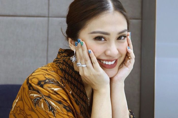Menantu Lydia Kandou Beberkan Rahasia Cantik yang Didapat dari Dokter
