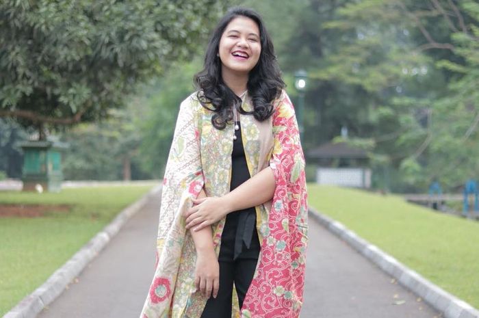 Intip Wajah Cantik Tanpa Makeup Kahiyang Ayu Putri ...