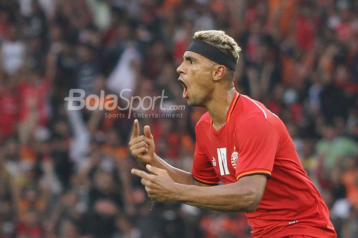 Pemain Persija Jakarta, Bruno Matos merayakan gol ke gawang Ceres Negros FC pada laga penyisihan Grup G AFC CUP di Stadion Utama Gelora Bung Karno, Senayan, Jakarta,  Selasa (23/4/2019) dalam laga tersebut persija harus mengakui kekalahannya melawan Ceres dengan skor 2-3. 