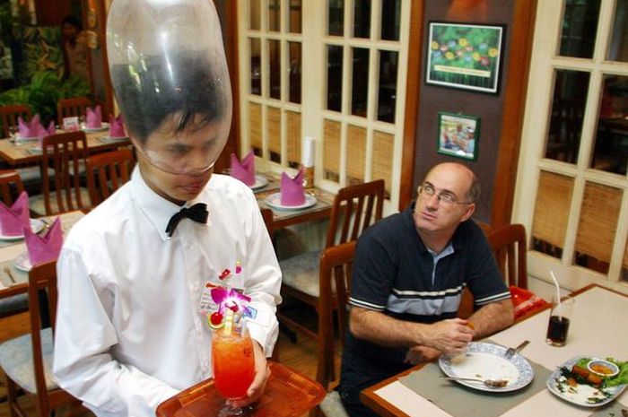 Restoran berkonsep kondom di Thailand.