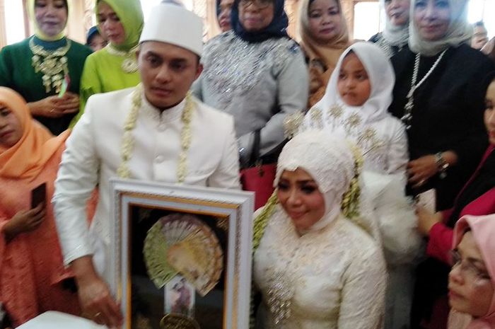 Muzdalifah dan Fadel Islami