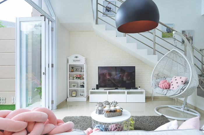 Featured image of post Ruang Santai Keluarga Tempatkan beberapa sofa kursi santai atau karpet sebagai tempat duduk