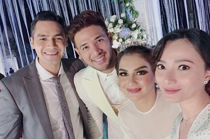 Kakinya Kotor Kena Becek Usai Hadiri Pernikahan Irish Bella, Jonas