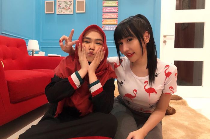 Mengira Bakal Dipakaikan Baju Koko, Lucinta Luna Kesal Hingga Kepalkan Tangan di Depan Ria Ricis