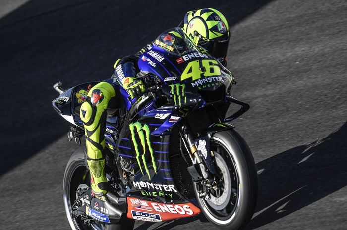 Valentino Rossi (Monster Energy Yamaha) saat beraksi di Sirkuit Jerez pada sesi latihan bebas MotoGP Spanyol 2019