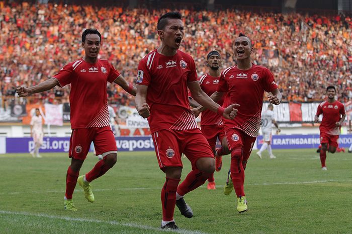 Pemain Persija Jakarta, Ismed Sofyan merayakan gol kegawang Bali United pada Kratingdaeng Piala Indonesia di Stadion Wibawa Mukti, Cikarang, Jawa Barat, Minggu (5/4/2019) dalam laga tersebut persija menang melawan Bali United dengan skor 1-0. Warta Kota/Feri Setiawan