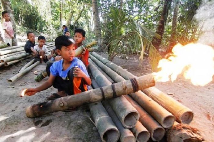 5 Kenangan Masa Kecil Di Bulan Ramadan Yang Membekas Di Hati Sampai Terbawa Mati Semua Halaman Suar