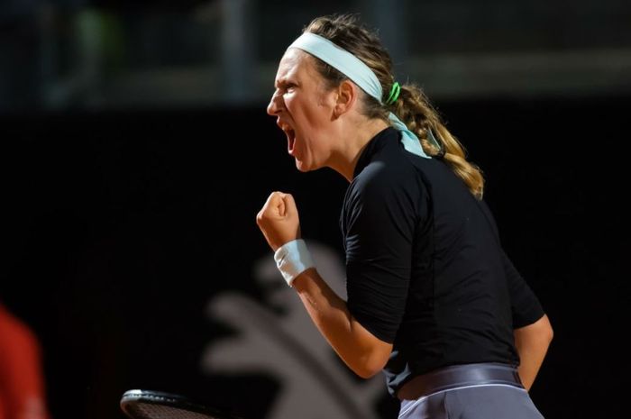 Ekspresi petenis asal Belarusia, Victoria Azarenka usai mengalahkan Elina Svitolina pada babak kedua Rome Masters 2019, Rabu (15/5/2019)