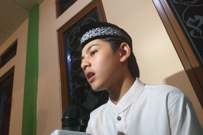 Rey Bong saat ditemui Grid.ID di kawasan Masjid Al Barkah, Bekasi, Jawa Barat, Sabtu (18/5/2019).