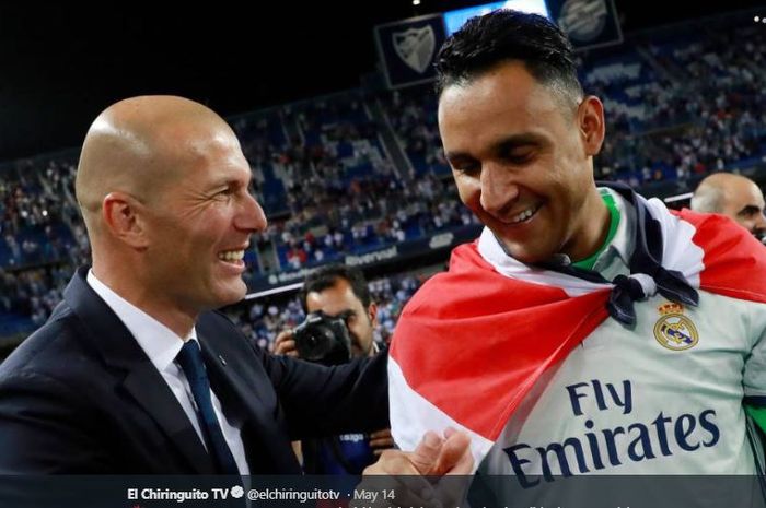 Pelatih Real Madrid, Zinedine Zidane, bersama kiper Keylor Navas.