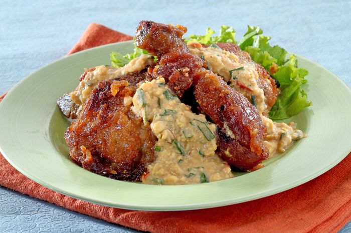 Resep Ayam Goreng Tepung Siram Telur Asin Enak Ini Bisa