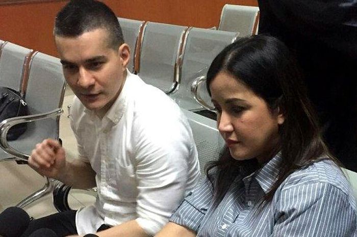 Andi Soraya dan Steve Emmanuel di Pengadilan Negeri Jakarta Barat, Slipi, Jakarta Barat, Senin (27/5/2019).