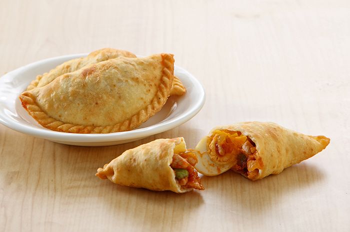 Pastel Singkong Goreng Isi Ayam Tomat