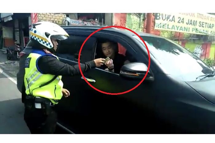 Ugal-ugalan di Jalan, Sosok Pelajar Pria yang Kendarai 