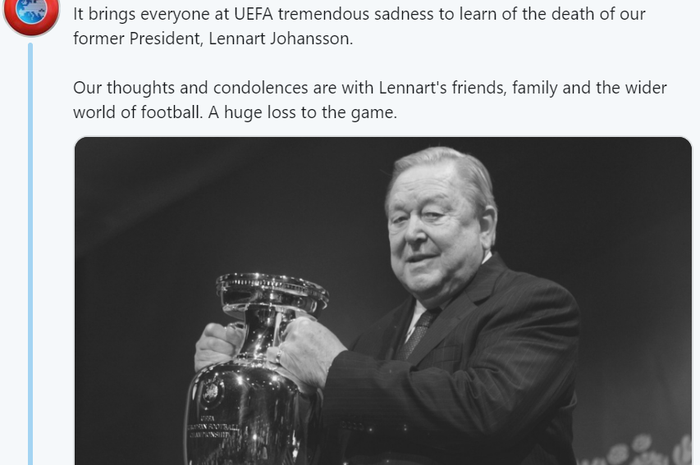 Ciutan UEFA yang sedang berduka cita menyusul kabar meninggal dunianya mantan presiden mereka, Lennart Johansson.