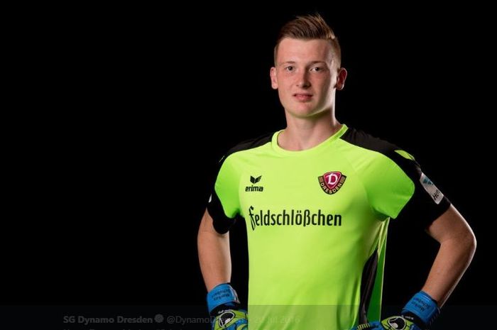 Kiper Dynamo Dresden, Markus Schubert, dilaporkan akan diboyong Arsenal pada bursa transfer musim panas 2019.