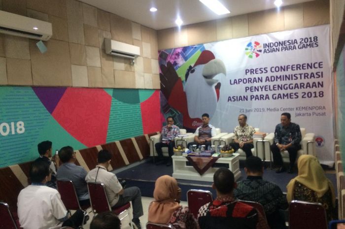 Kementerian Pemuda dan Olahraga (Kemenpora) hasil laporan akhir dari Tim Penyelesaian Laporan Akhir untuk Indonesia Asian Para Games  di Wisma Kemenpora, Senayan, Jakarta Pusat, Jumat (21/6/2019).
