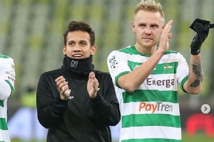 Rekan setim Egy Maulana Vikri di Lechia Gdansk, Daniel Lukasik yang baru saja berlibur ke Pulau Bali.