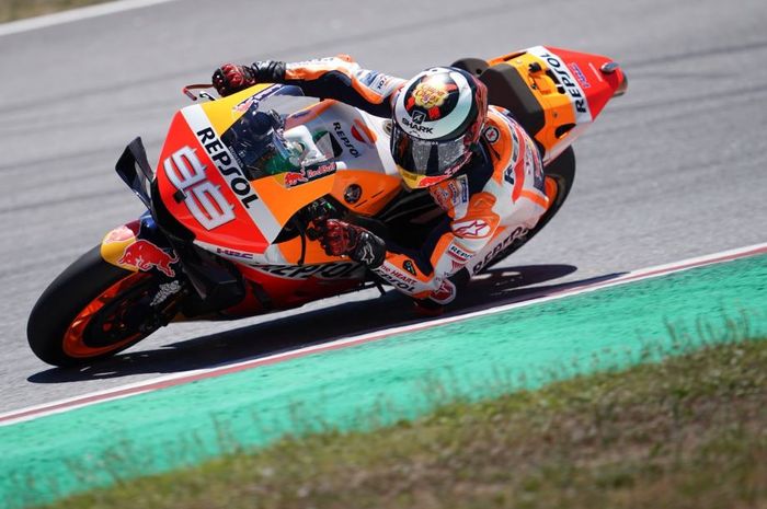 Aksi pembalap Repsol Honda, Jorge Lorenzo pada MotoGP Catalunya 2019, Minggu (16/6/2019)