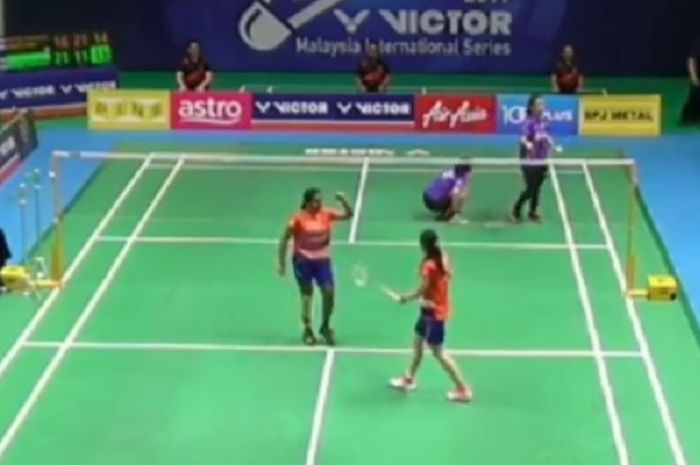 Ganda putri Indonesia, Ribka Sugiarto/Febriana Dwipuji Kusuma dicurangi wasit Malaysa International Series 2019 di laga final melawan wakil tuan rumah.