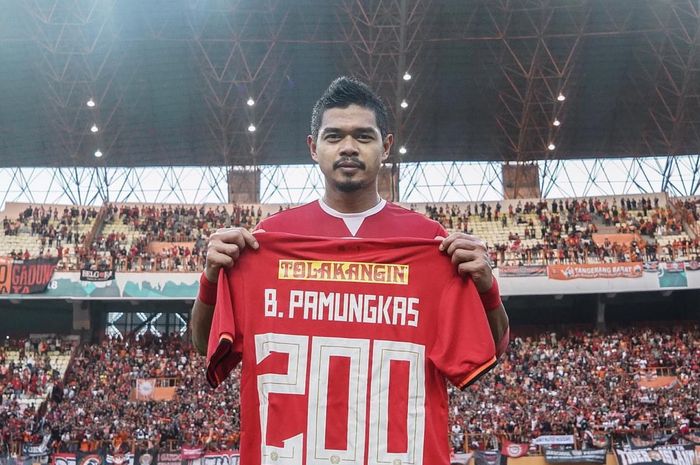 Bambang Pamungkas telah mencetak 200 gol untuk Persija Jakarta setelah membobol gawang Borneo FC, Sabtu (29/6/2019).