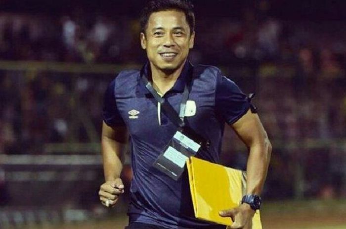 Asisten pelatih Barito Putera, Yunan Helmi, baru saja dinyatakan sembuh dari virus corona. 